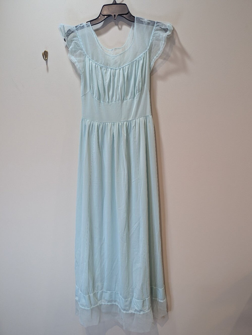 Vintage Vanity Fair Sheer Sexy Long Lightweight Flirty Feminine Nightgown Blue